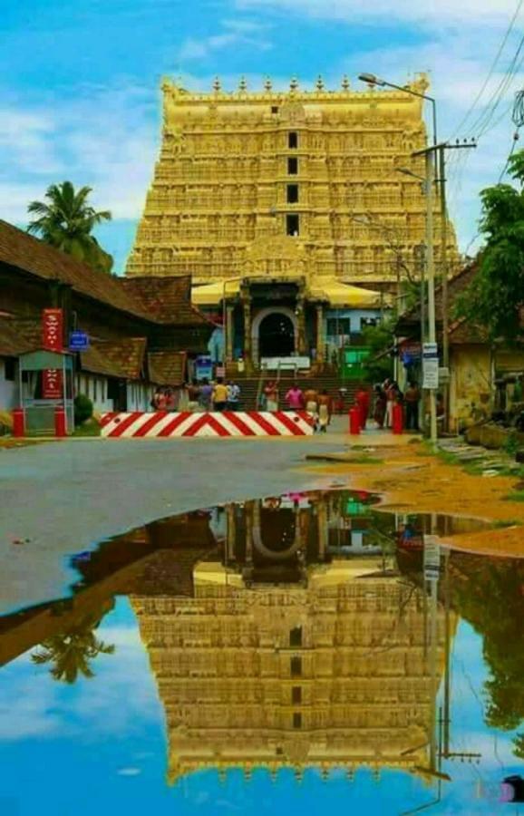 Devasthanam Lodge Thiruvananthapuram Eksteriør billede