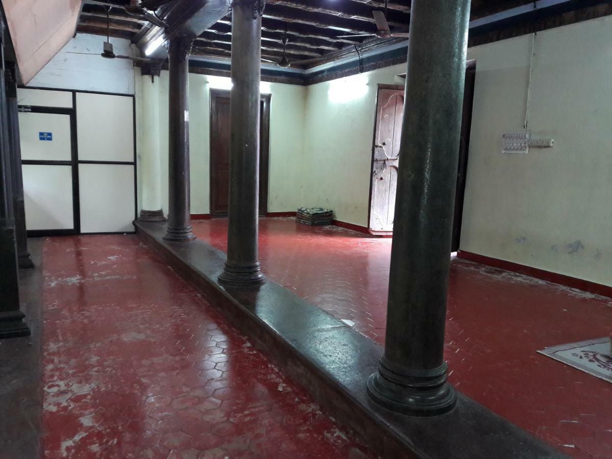 Devasthanam Lodge Thiruvananthapuram Eksteriør billede