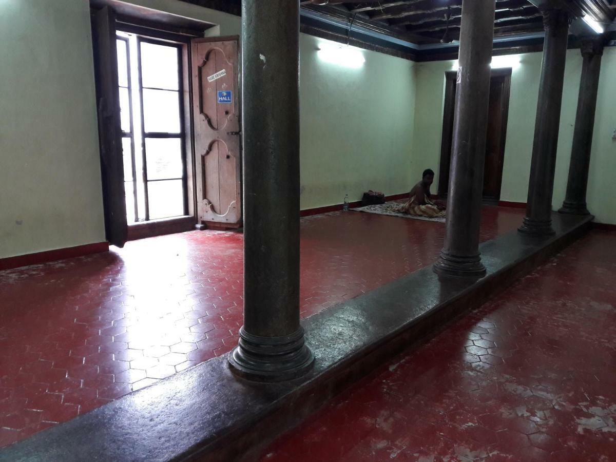 Devasthanam Lodge Thiruvananthapuram Eksteriør billede