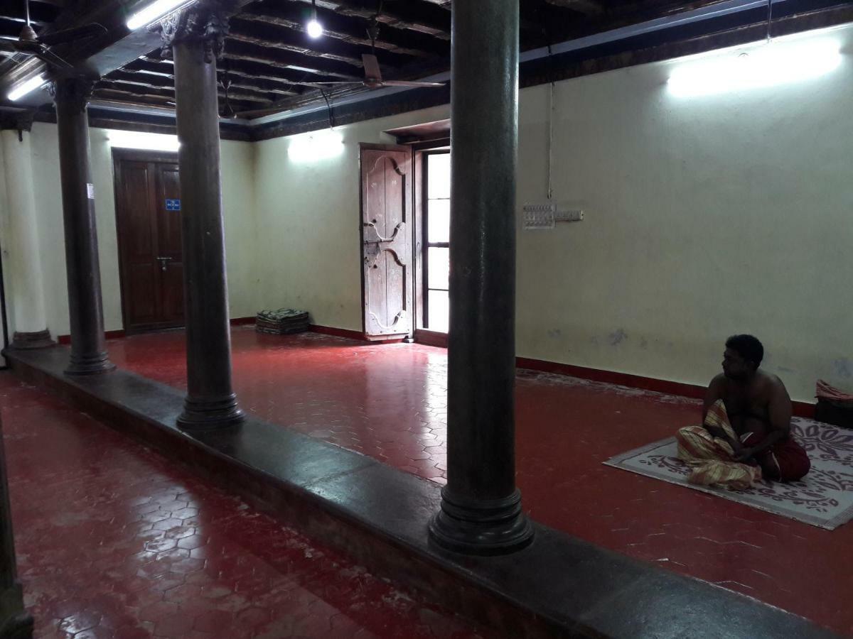 Devasthanam Lodge Thiruvananthapuram Eksteriør billede